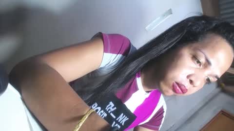 Snapshot of hugcock69_precious chatting on December 2024 08:26:01 AM Precious online show from December 2024 08:26:01 AM