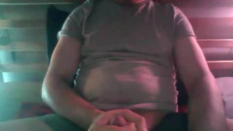 Snapshot of huge_guy_87 chatting on June 2026 10:12:02 PM huge_guy_87 online show from June 2026 10:12:02 PM