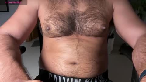 Snapshot of huge_moth chatting on September 2025 08:03:01 PM huge_moth online show from September 2025 08:03:01 PM