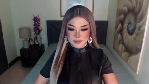 Snapshot of hugecockchristine chatting on January 2025 01:52:02 AM Christine online show from January 2025 01:52:02 AM