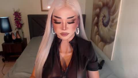 Snapshot of hugecockchristine chatting on January 2025 02:49:01 AM Christine online show from January 2025 02:49:01 AM