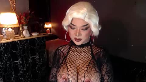 Snapshot of hugecockchristine chatting on September 2025 08:27:01 AM Christine online show from September 2025 08:27:01 AM