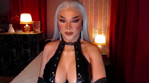 Snapshot of hugecockchristine chatting on September 2025 04:23:02 PM Christine online show from September 2025 04:23:02 PM