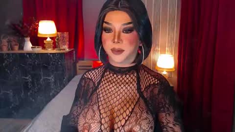 Snapshot of hugecockchristine chatting on October 2025 08:09:02 AM Christine online show from October 2025 08:09:02 AM