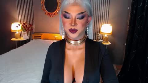 Snapshot of hugecockchristine chatting on October 2025 08:09:02 PM Christine online show from October 2025 08:09:02 PM