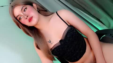 Snapshot of hugecockyanny chatting on February 2026 10:38:01 PM Yhanie online show from February 2026 10:38:01 PM