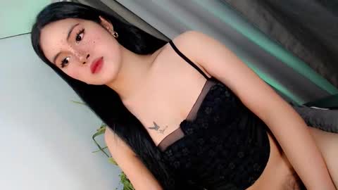 Snapshot of hugecockyanny chatting on February 2026 11:28:02 PM Yhanie online show from February 2026 11:28:02 PM