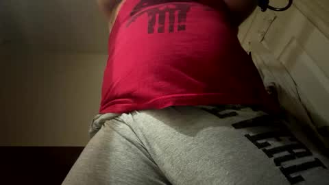 Snapshot of hughfat chatting on March 2026 07:01:02 AM hughfat online show from March 2026 07:01:02 AM