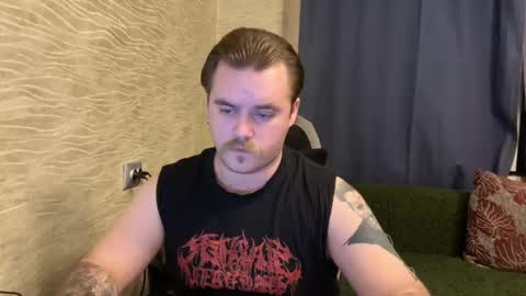 Snapshot of hugo__brad chatting on March 2026 05:16:01 PM Hugo online show from March 2026 05:16:01 PM