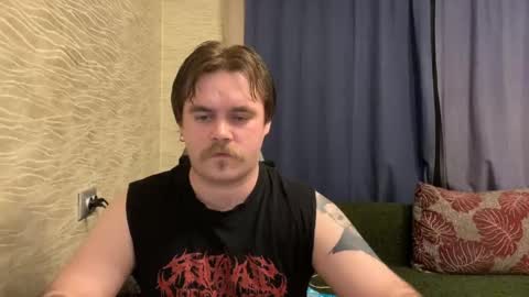 Snapshot of hugo__brad chatting on March 2026 06:25:02 PM Hugo online show from March 2026 06:25:02 PM