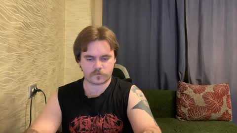 Snapshot of hugo__brad chatting on March 2026 06:57:02 PM Hugo online show from March 2026 06:57:02 PM