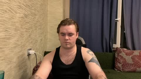 Snapshot of hugo__brad chatting on March 2026 06:09:02 PM Hugo online show from March 2026 06:09:02 PM