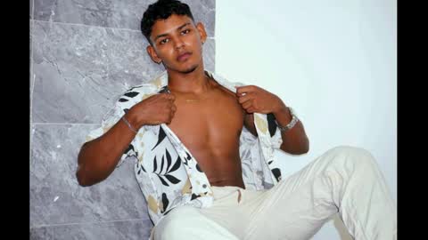 Snapshot of hugo_cano chatting on October 2025 08:05:02 PM Hugo Cano online show from October 2025 08:05:02 PM