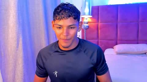 Snapshot of hugo_cano chatting on December 2025 03:01:01 AM Hugo Cano online show from December 2025 03:01:01 AM