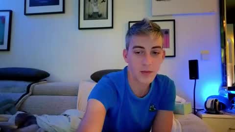 Hugo online show from November 2025 04:33:01 PM