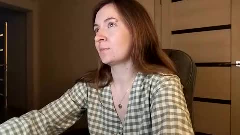 HumpyGrey online show from November 2025 05:59:01 PM