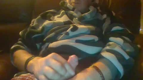 Snapshot of hung69foryou chatting on December 2024 11:29:02 PM hung69foryou online show from December 2024 11:29:02 PM