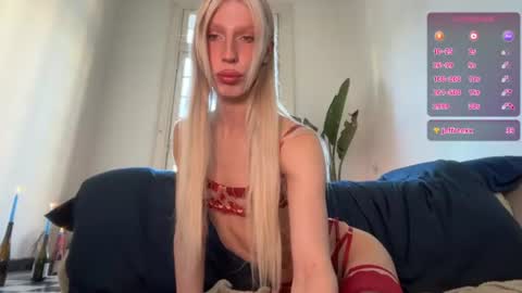 Snapshot of hung_angel_xxl chatting on June 2026 12:28:02 PM Alice help me reach 100 likes online show from June 2026 12:28:02 PM