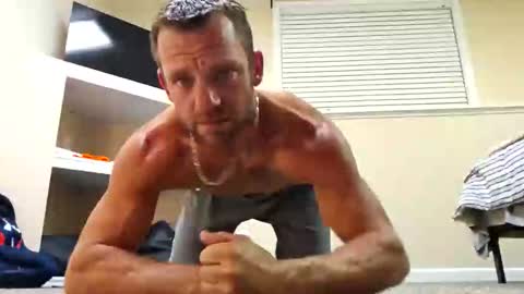 Snapshot of hunganhorny88 chatting on May 2026 04:42:01 AM hunganhorny88 online show from May 2026 04:42:01 AM