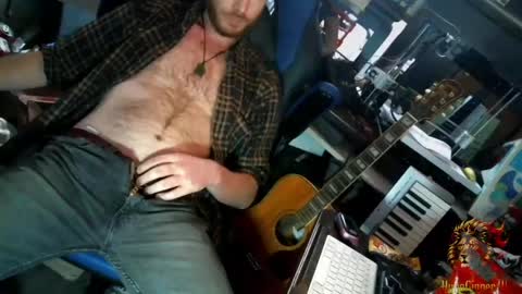 Snapshot of hungginger4u chatting on May 2026 03:21:02 PM HungGinger4U online show from May 2026 03:21:02 PM