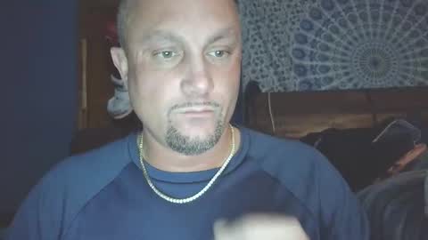 Snapshot of hunglikeray2286 chatting on February 2026 01:37:01 AM hunglikeray2286 online show from February 2026 01:37:01 AM