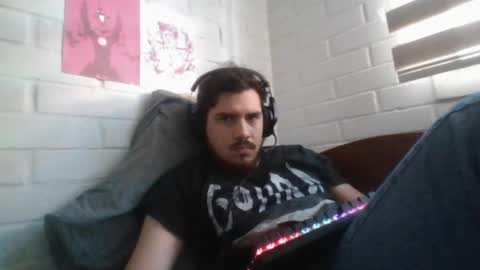 Snapshot of hungweeb chatting on April 2026 04:36:02 PM Rod online show from April 2026 04:36:02 PM