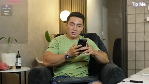 hunk_ryan online show from January 2025 06:10:01 PM