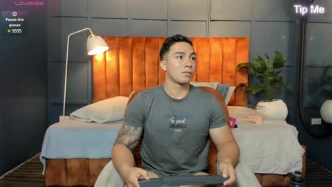 hunk_ryan online show from January 2025 01:34:01 PM