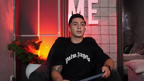 hunk_ryan online show from October 2025 07:47:01 PM