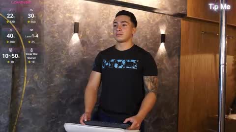 hunk_ryan online show from November 2025 12:30:01 PM