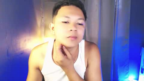 Snapshot of hunkseaman chatting on May 2026 07:35:01 AM hunkseaman online show from May 2026 07:35:01 AM
