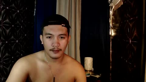 hunkylloyd online show from December 2024 05:53:02 AM