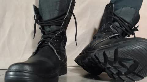  I AM NOT A DIRECTOR I AM THE BOSS            KINGDADDYSIRSTR8ALPHAMASTER online show from March 2026 01:18:01 PM