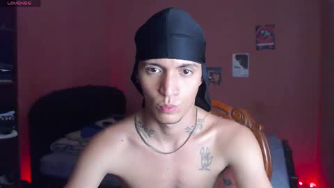 Snapshot of hunter_jagg chatting on April 2026 06:19:02 PM hunter_jagg online show from April 2026 06:19:02 PM