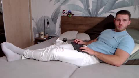 Hunter Bridges online show from December 2024 02:03:02 PM