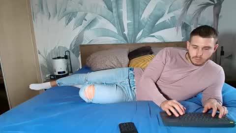 Hunter Bridges online show from November 2025 09:50:02 AM