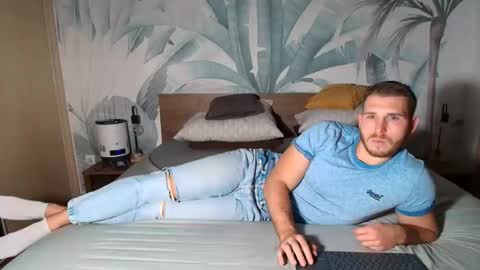 Hunter Bridges online show from November 2025 03:23:01 PM