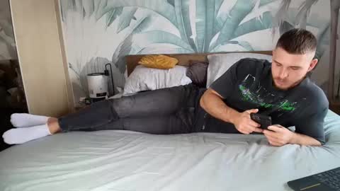 Hunter Bridges online show from November 2025 08:58:01 AM