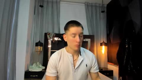 Snapshot of hunterheat_ chatting on January 2026 11:26:01 AM hunterheat_ online show from January 2026 11:26:01 AM