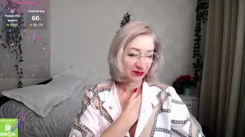 Irena online show from November 2025 12:07:01 PM