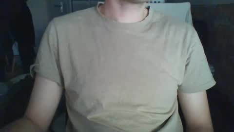 Snapshot of hunting_007 chatting on January 2025 04:01:01 PM hunting_007 online show from January 2025 04:01:01 PM