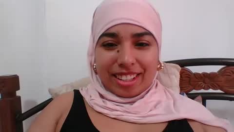 H U R R E M online show from October 2025 12:33:01 PM