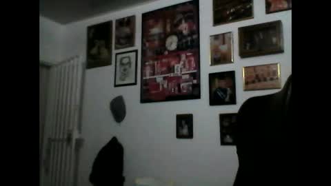Snapshot of hurtadodirector chatting on April 2026 05:16:01 AM hurtadodirector online show from April 2026 05:16:01 AM