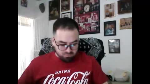Snapshot of hurtadodirector chatting on April 2026 01:07:02 AM hurtadodirector online show from April 2026 01:07:02 AM