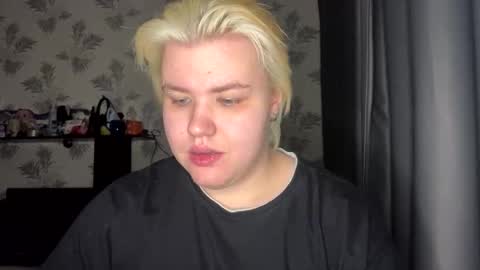 Snapshot of husk_ryan chatting on October 2025 10:23:02 PM Ryan online show from October 2025 10:23:02 PM