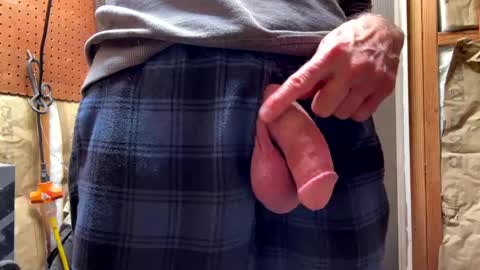 huskey300 online show from December 2024 04:38:01 AM