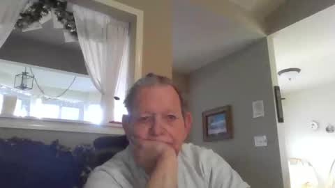 Snapshot of hvl13 chatting on December 2024 11:38:02 PM hvl13 online show from December 2024 11:38:02 PM