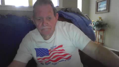 Snapshot of hvl13 chatting on January 2025 10:08:02 PM hvl13 online show from January 2025 10:08:02 PM