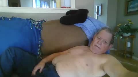 Snapshot of hvl13 chatting on January 2025 10:04:02 PM hvl13 online show from January 2025 10:04:02 PM