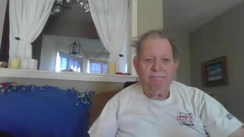 Snapshot of hvl13 chatting on January 2025 10:37:01 PM hvl13 online show from January 2025 10:37:01 PM